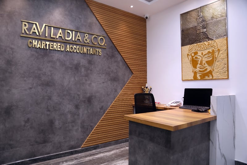 M/s Ravi Ladia & Co.